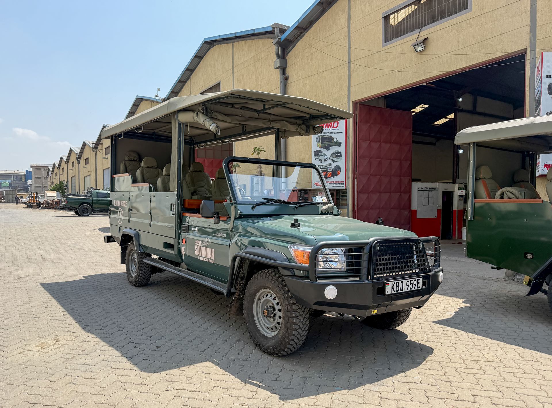 Electric safari game viewing vehicle built by Silent Savannah